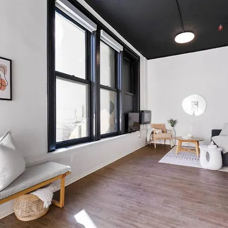 Cozy Downtown Loft Walk To Riverfront Park 209